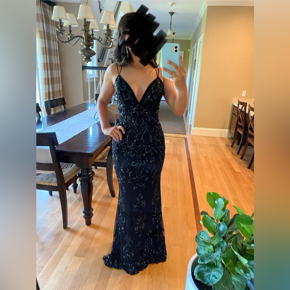Sherrie Hill black Prom dress 54329 Beaded gown with deep 
V-neckline Sz2 Black